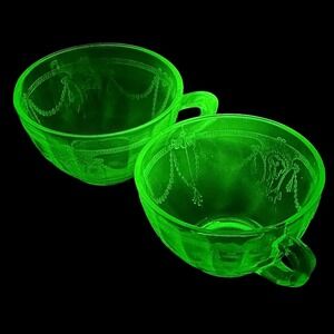 Hocking Cameo Ballerina Depression Vaseline Glass Cups Set of 2 Uranium‎